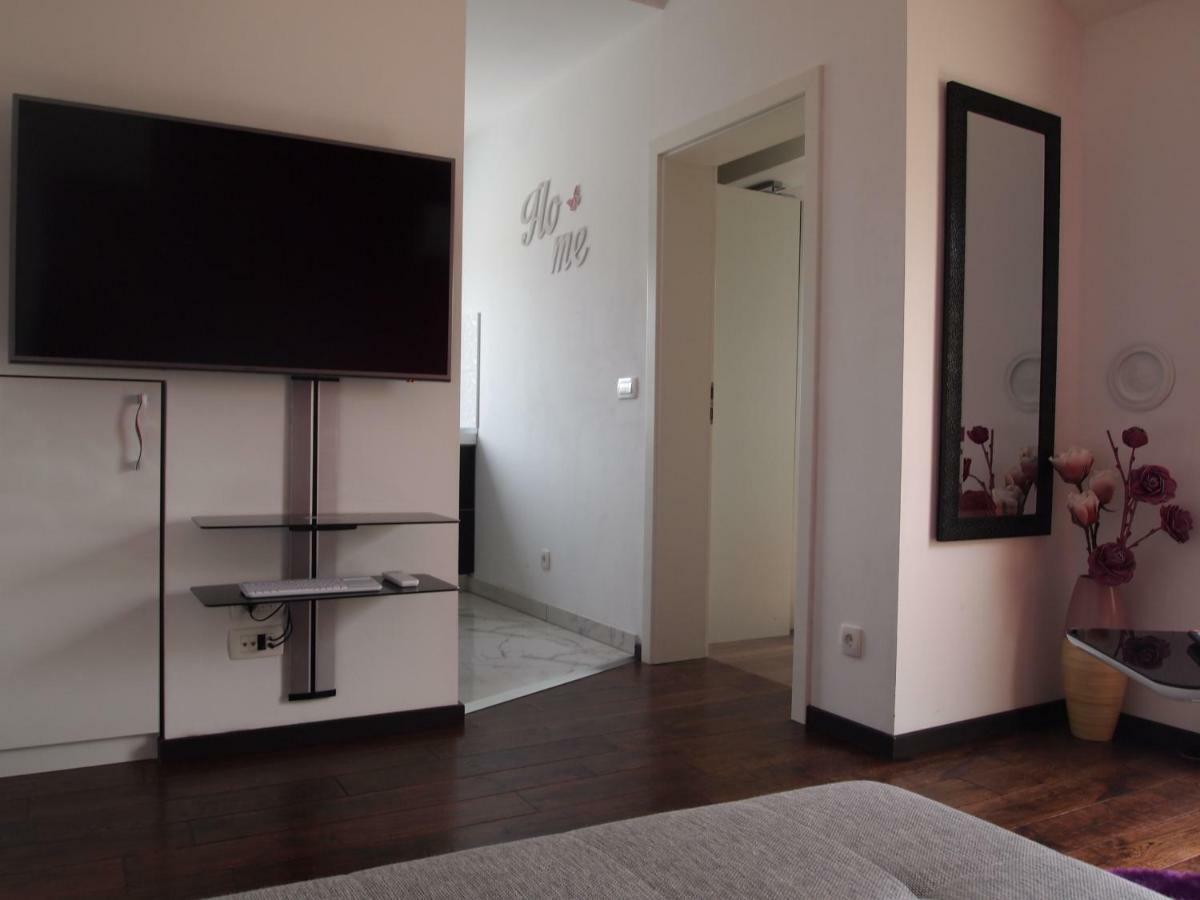 Panoramic View Apartments Crikvenica Ev Station Available Eksteriør billede
