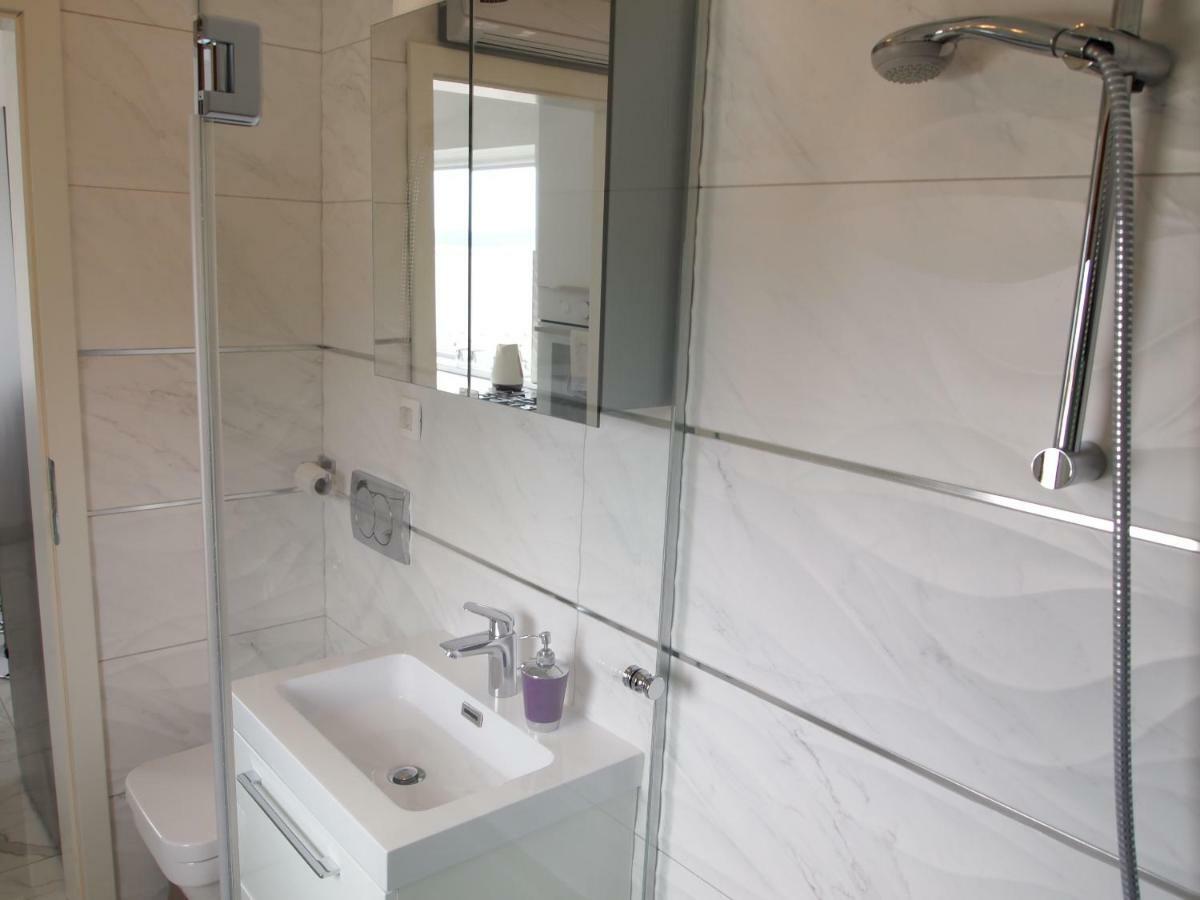 Panoramic View Apartments Crikvenica Ev Station Available Eksteriør billede